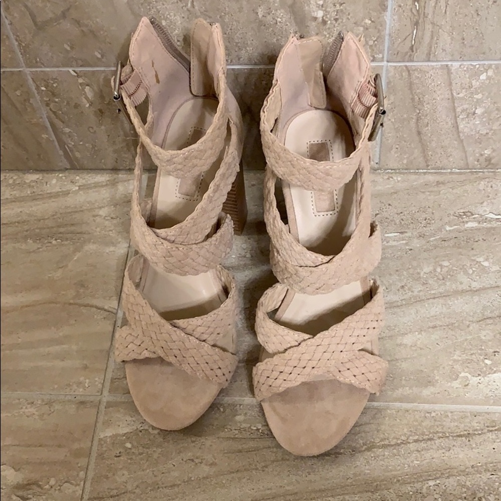 Cream sandals, NWT